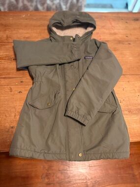 Patagonia Kids Olive Hooded Parka in Green